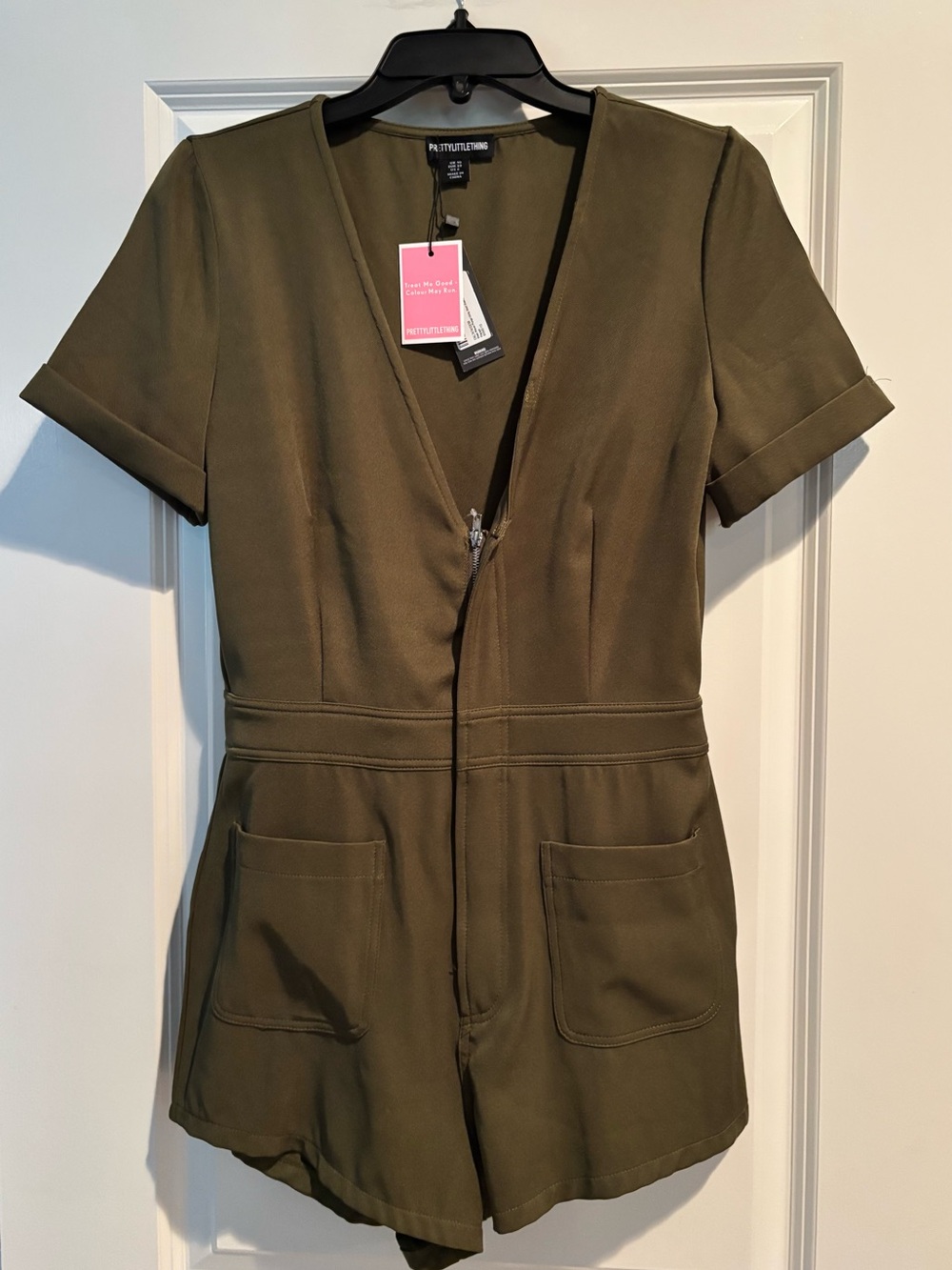 PrettyLittleThing Khaki Utility Romper Playsuit US 6 Plunge Neck NWT